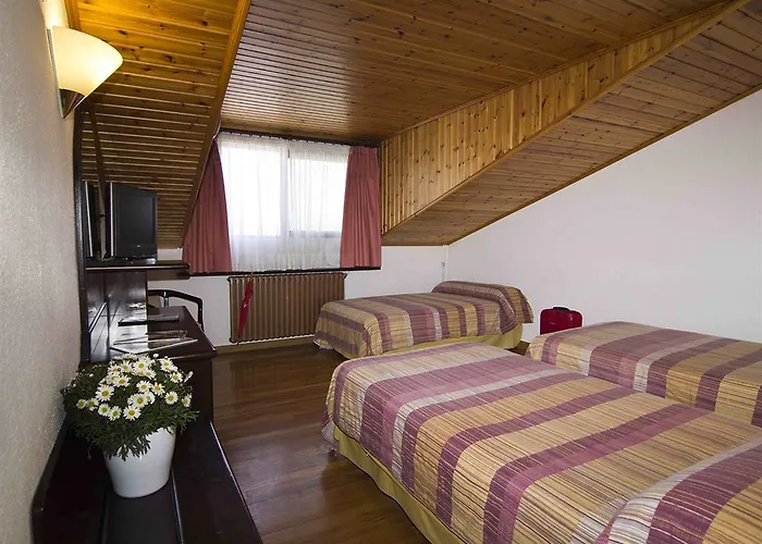 Отель Terradets 3*
